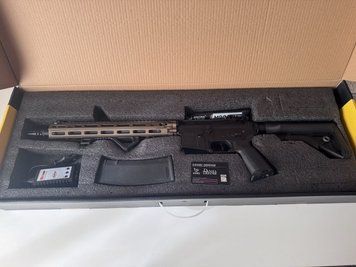 Штурмова гвинтівка [Specna Arms] Daniel Defense&reg; SA-E28 RIS III 14.5'' EDGE&trade; HAL ETU&trade; Chaos Bronze